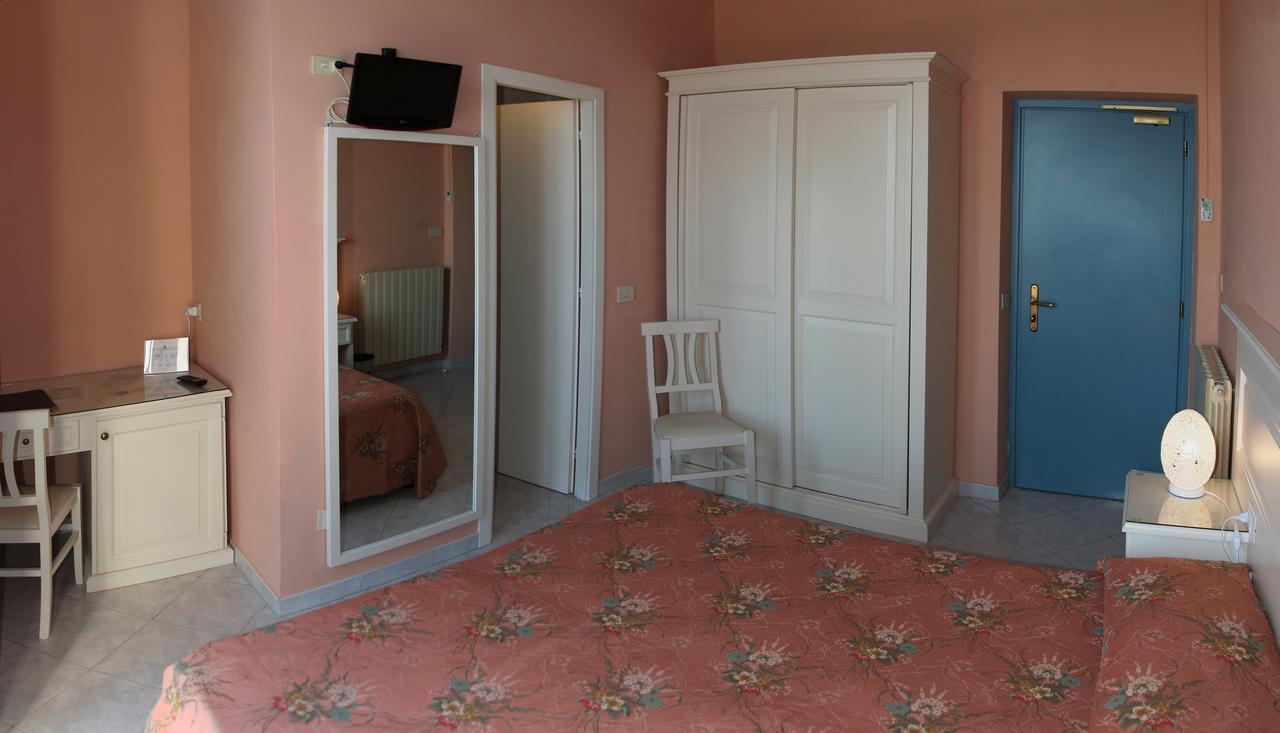 Hotel Villa Ombrosa Portoferraio Exteriér fotografie